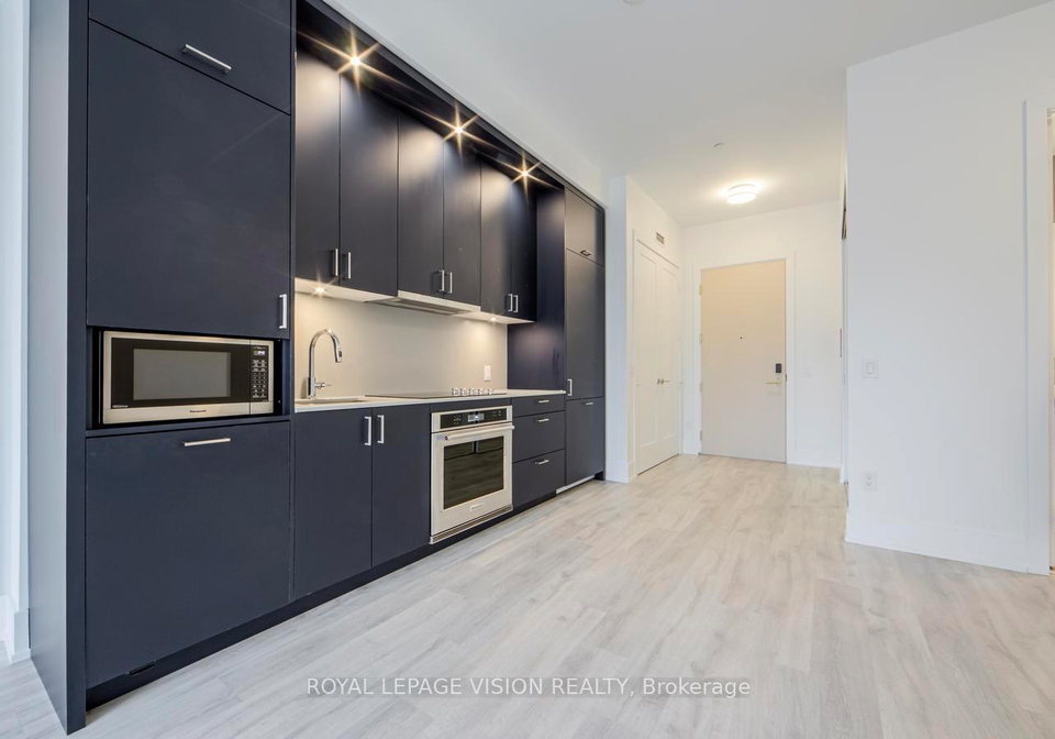480-front-street-w-toronto-ontario-c12642630