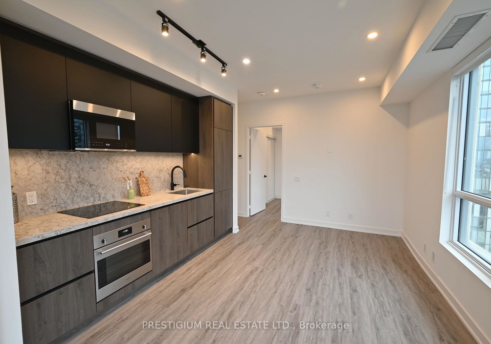 108-peter-street-toronto-ontario-c12643462