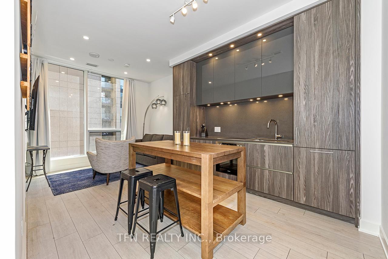 15-mercer-street-toronto-ontario-c12643464
