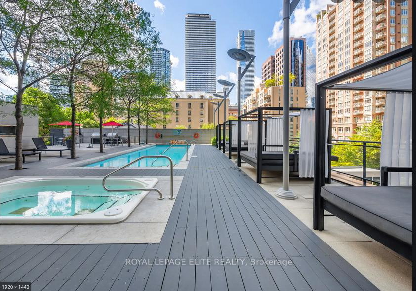 110-charles-street-e-toronto-ontario-c12643686