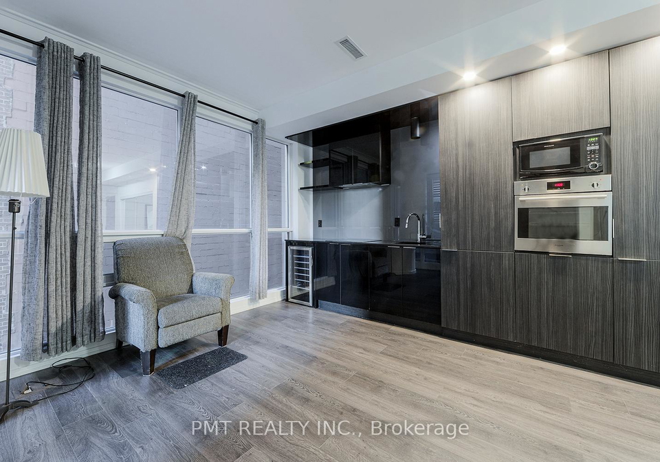 70-temperance-street-toronto-ontario-c12643714