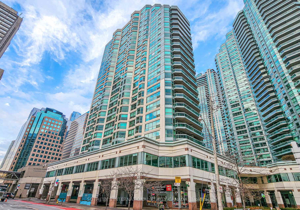 10-queens-quay-w-toronto-ontario-c12643724