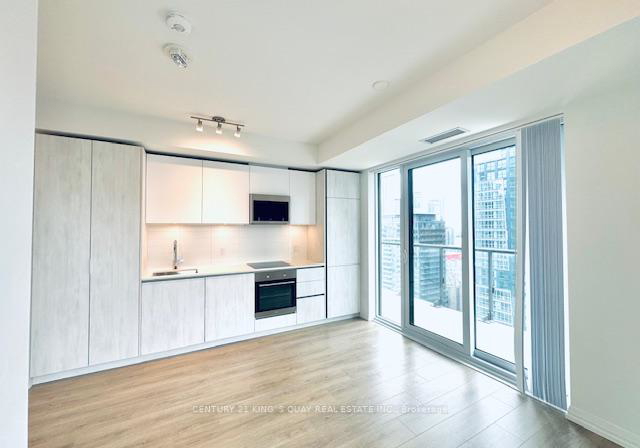 8-widmer-street-toronto-ontario-c12643740