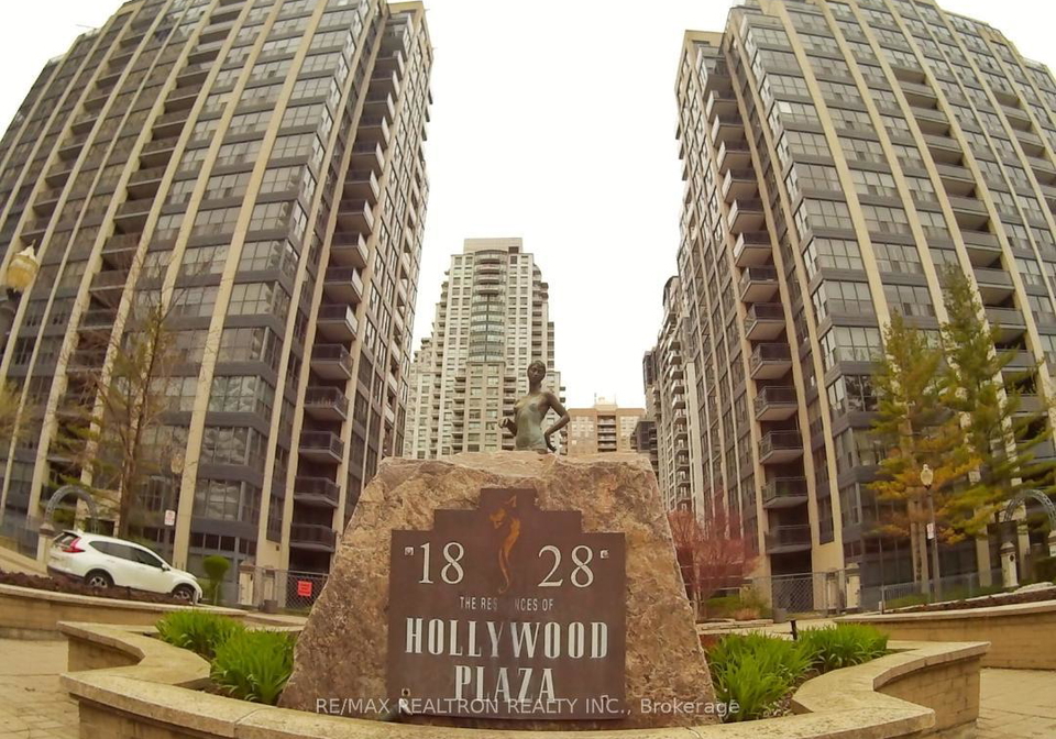 28-hollywood-avenue-north-york-ontario-c12643896