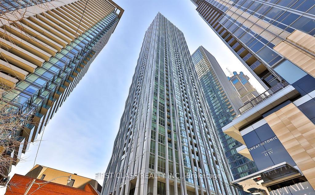 1-yorkville-avenue-toronto-ontario-c12644484