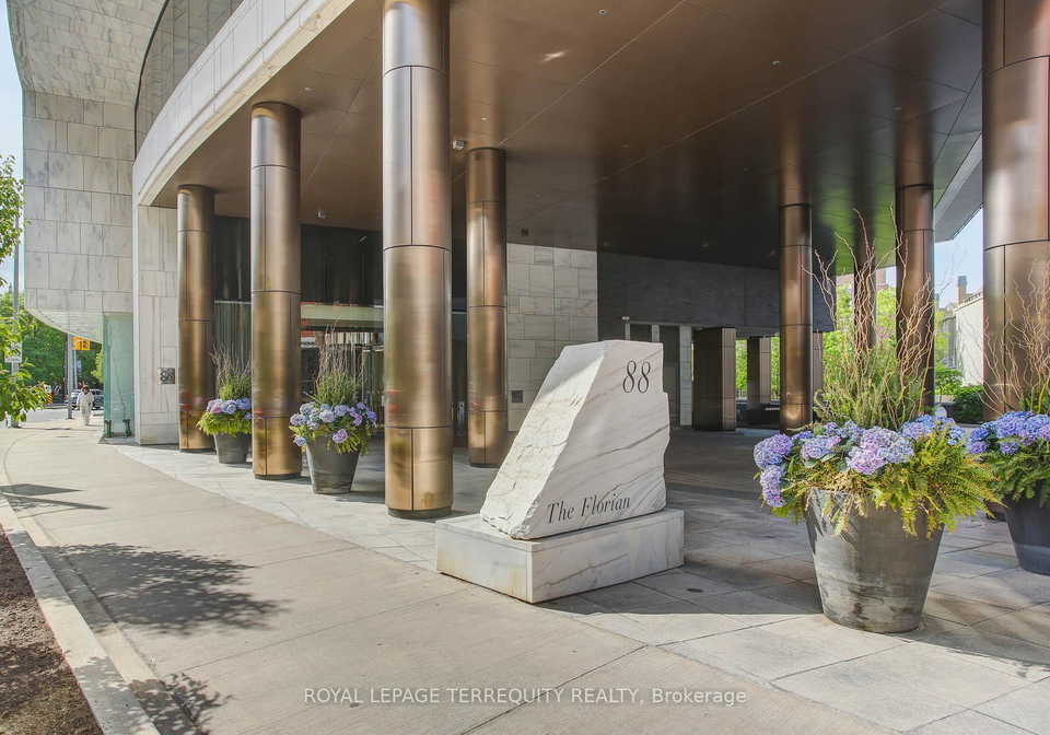 88-davenport-road-toronto-ontario-c12644550