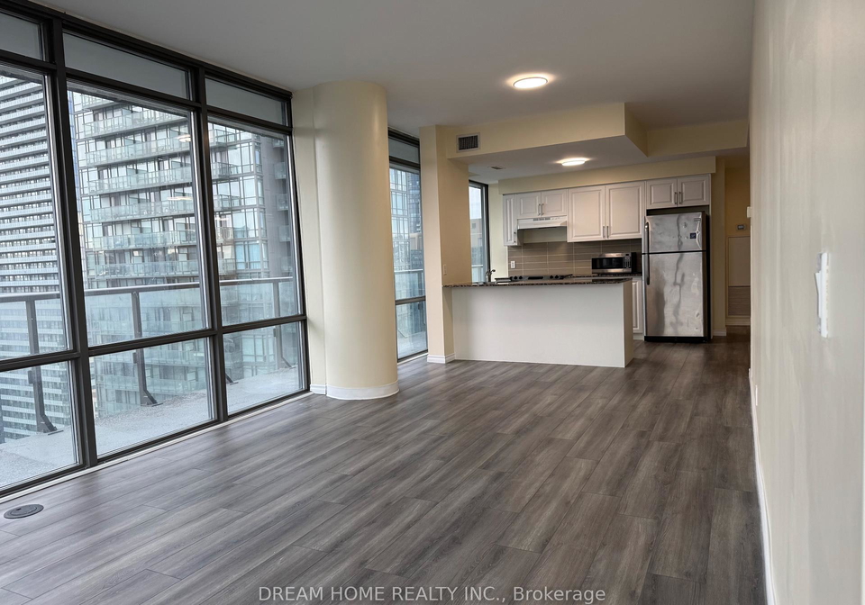 832-bay-street-toronto-ontario-c12644624