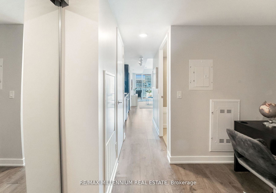 18-maitland-terrace-toronto-ontario-c12644660