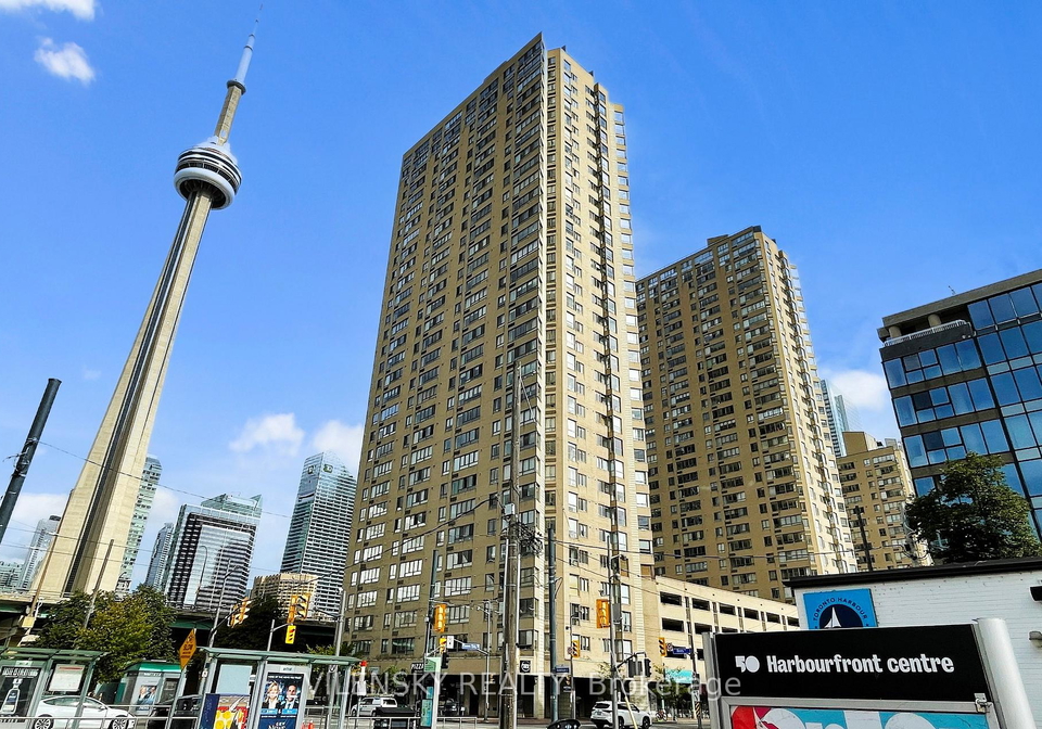270-queens-quay-w-toronto-ontario-c12644788