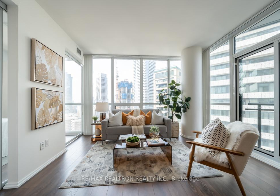 45-charles-street-e-toronto-ontario-c12644942