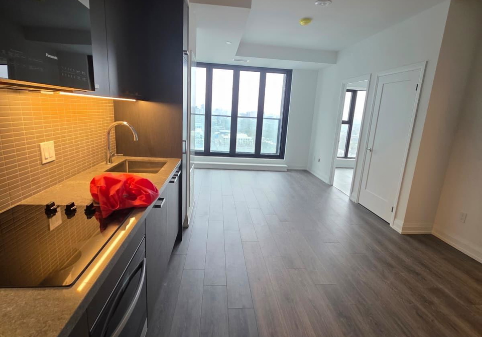 20-soudan-avenue-toronto-ontario-c12644974