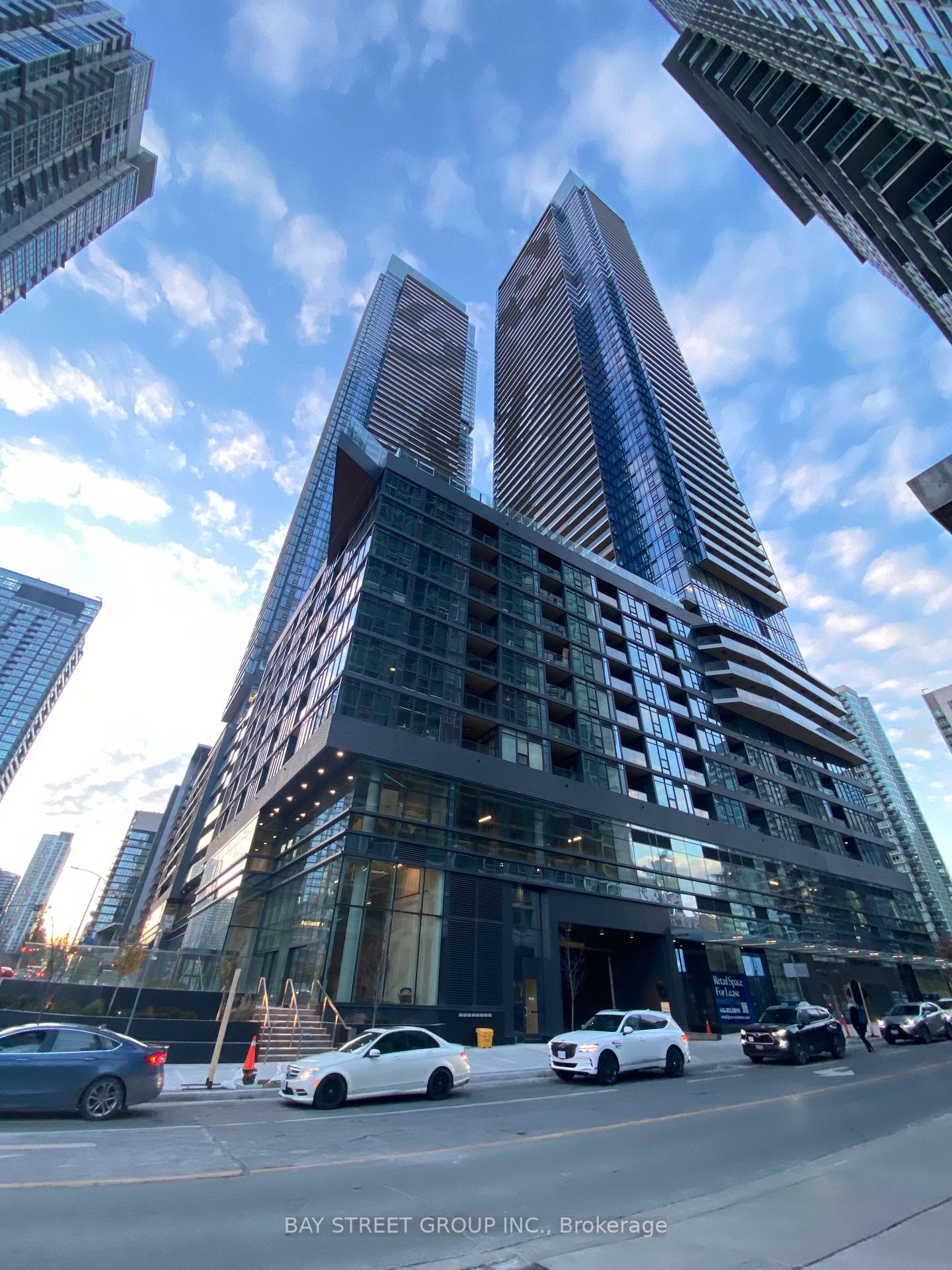 3-concord-cityplace-way-toronto-ontario-c12645134