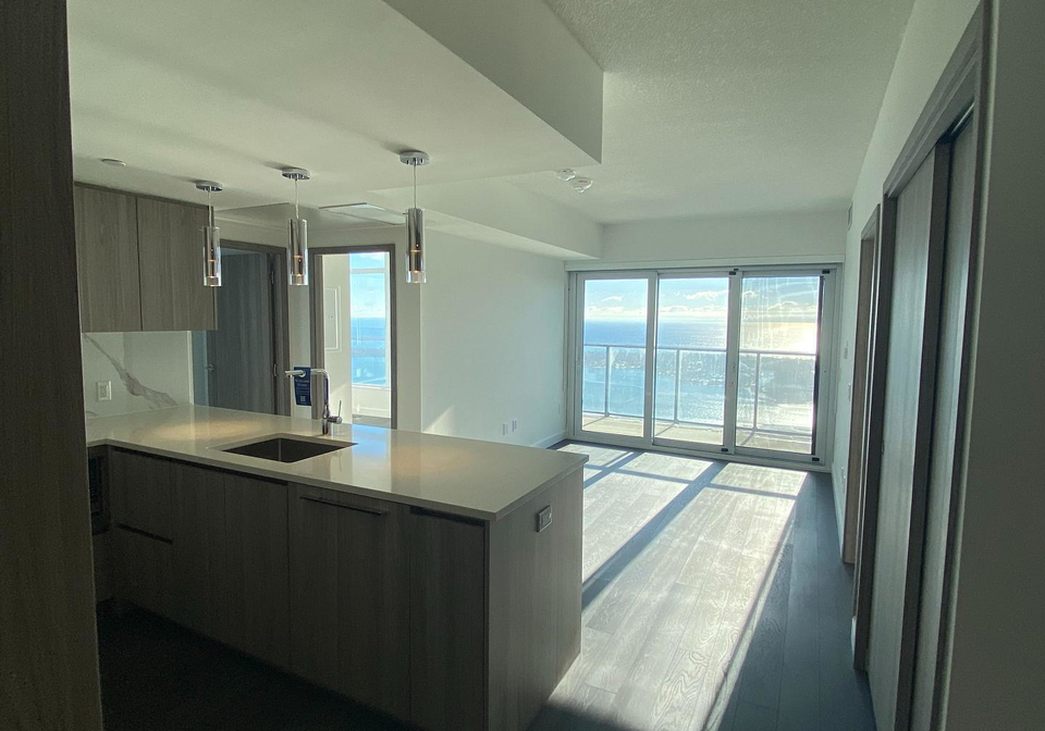 3-concord-cityplace-way-toronto-ontario-c12645134