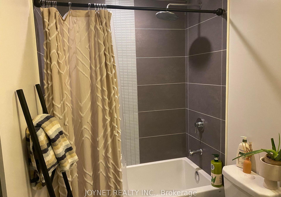 28-avondale-avenue-north-york-ontario-c12645184