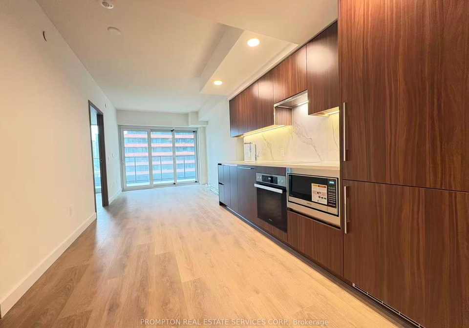 3-concord-cityplace-way-toronto-ontario-c12645204