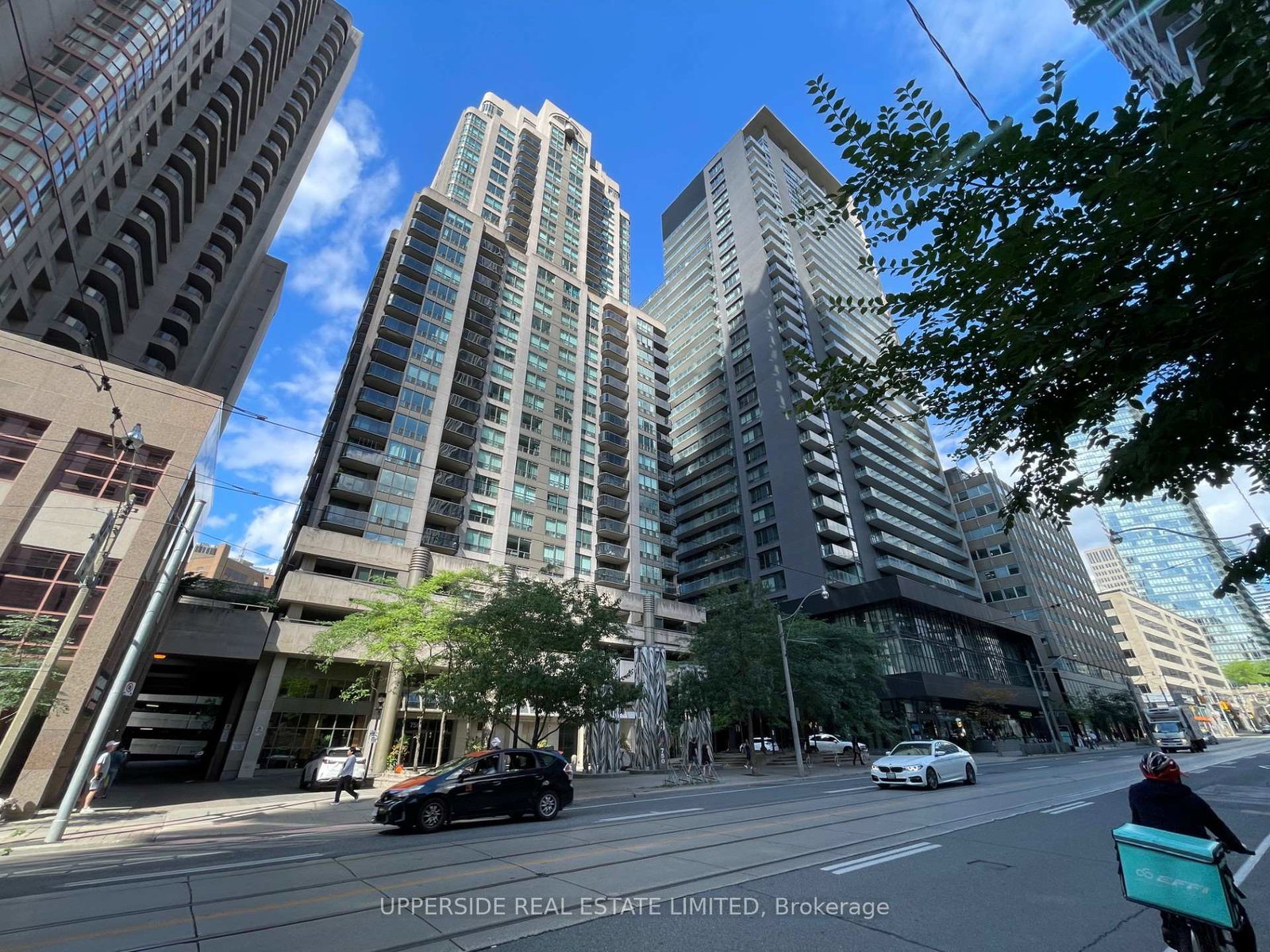 750-bay-street-toronto-ontario-c12645272