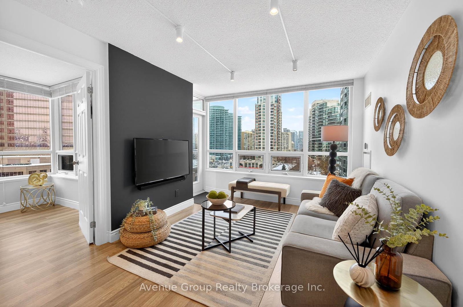 25-greenview-avenue-toronto-ontario-c12645304