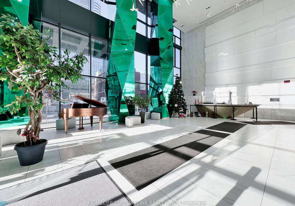 352-front-street-w-toronto-ontario-c12645328