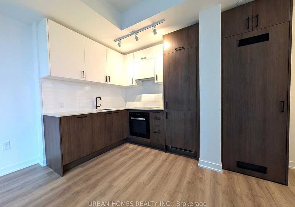 1-quarrington-lane-north-york-ontario-c12645338