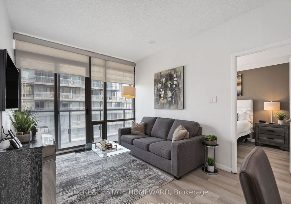 38-grenville-street-toronto-ontario-c12645354
