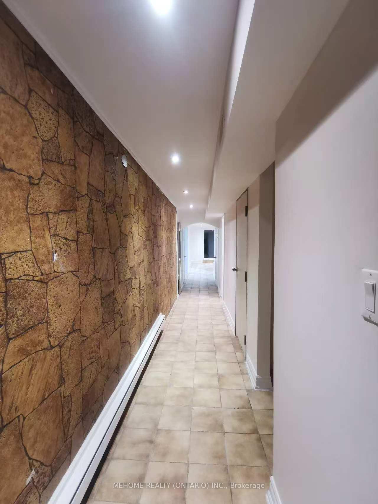 66-micmac-crescent-north-york-ontario-c12645572