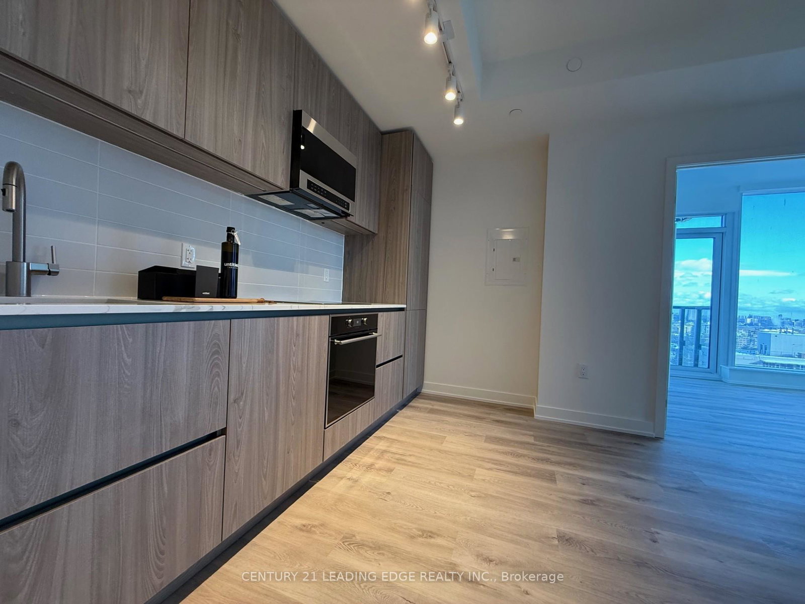 110-broadway-avenue-toronto-ontario-c12645700