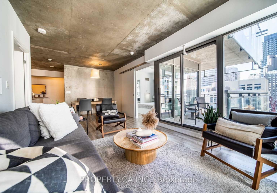 22-wellesley-street-e-toronto-ontario-c12645858