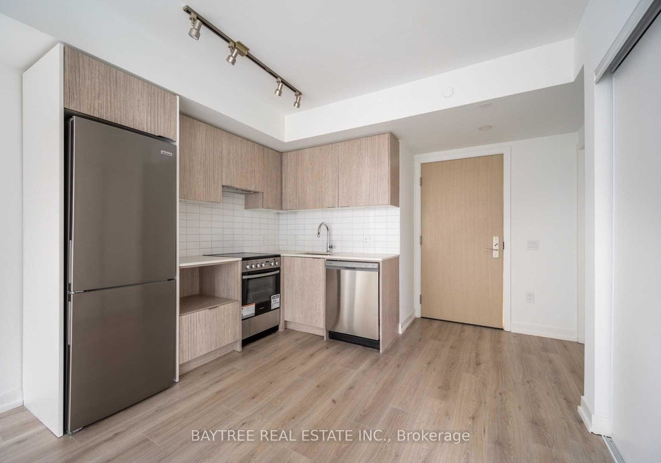 395-bloor-street-e-toronto-ontario-c12645986