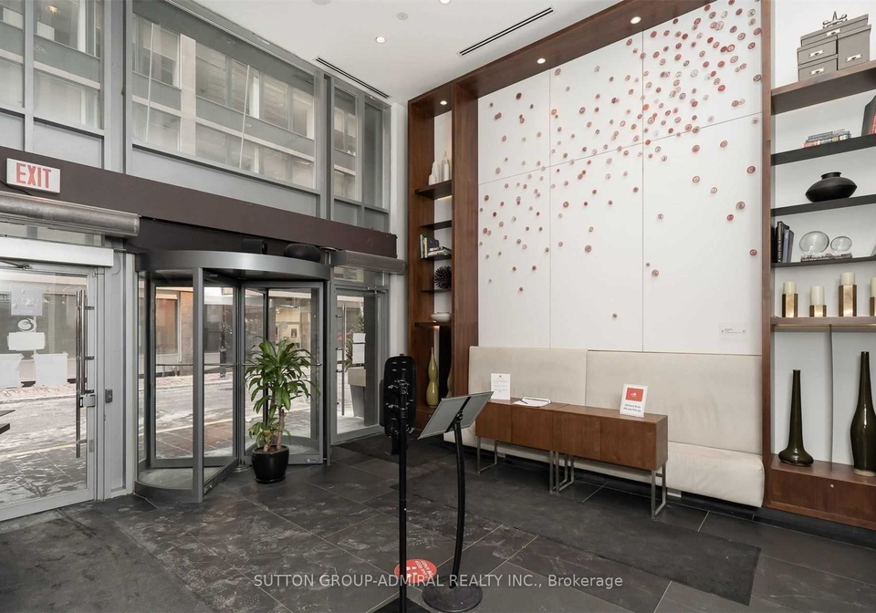 8-colborne-street-n-toronto-ontario-c12645988