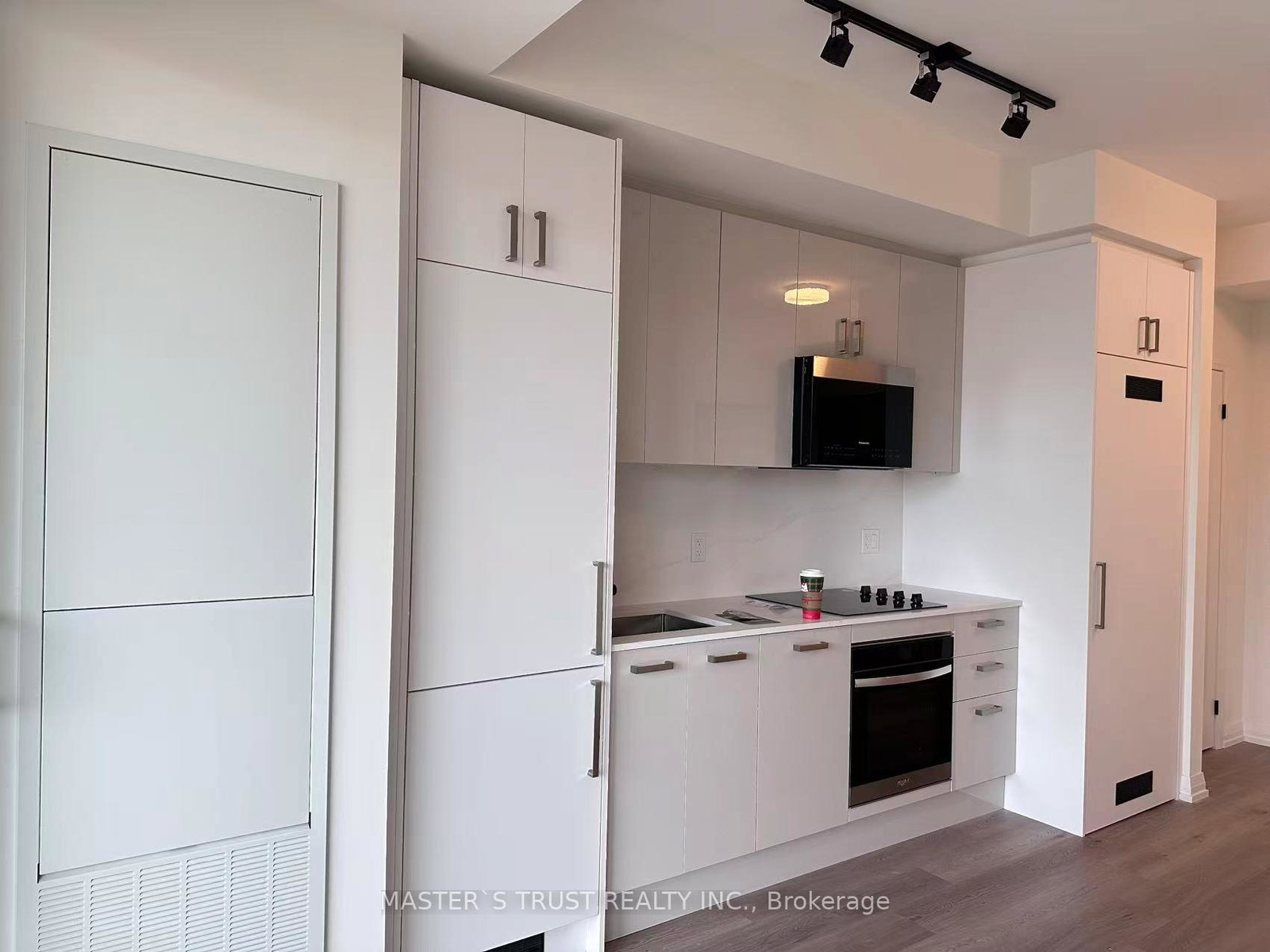 280-dundas-street-toronto-ontario-c12646464
