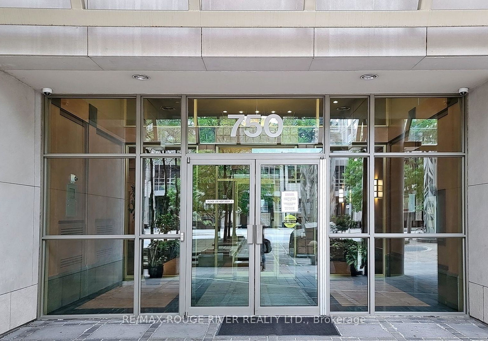 750-bay-street-toronto-ontario-c12646490