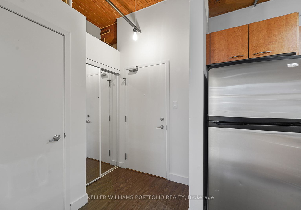 955-queen-street-w-toronto-ontario-c12646548