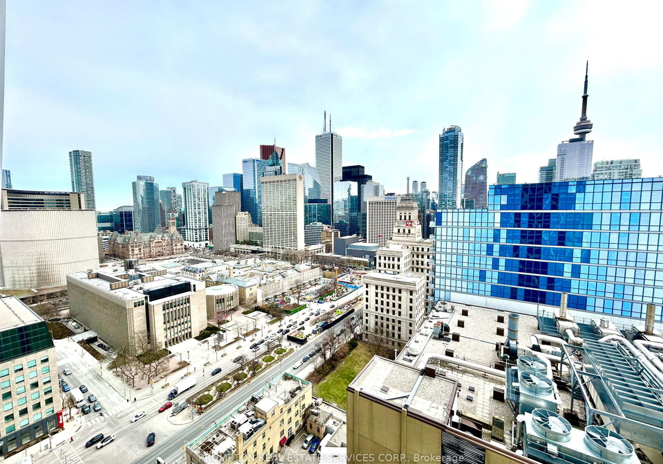 230-simcoe-street-toronto-ontario-c12646954