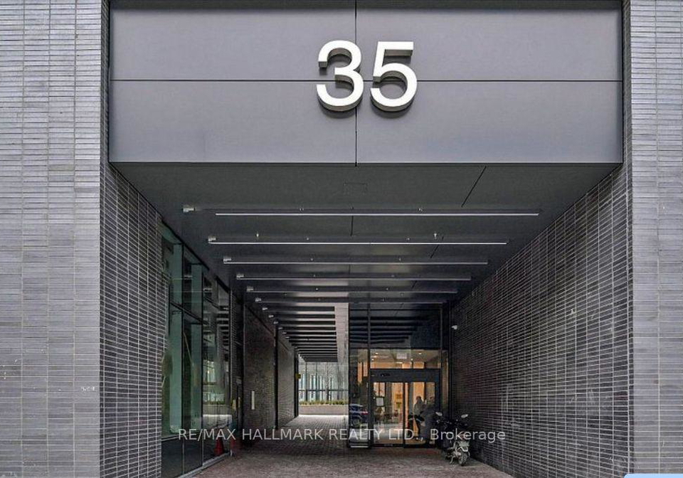 35-parliament-street-s-toronto-ontario-c12647012