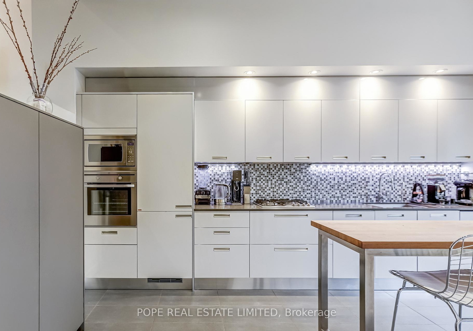 9a-gilead-place-toronto-ontario-c12647378
