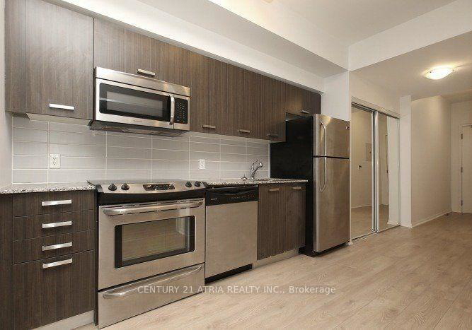 832-bay-street-toronto-ontario-c12647606