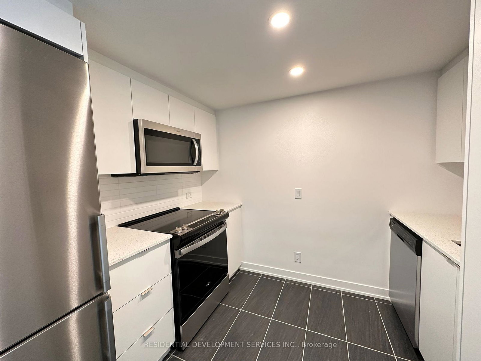 30-tretti-way-toronto-ontario-c12647770