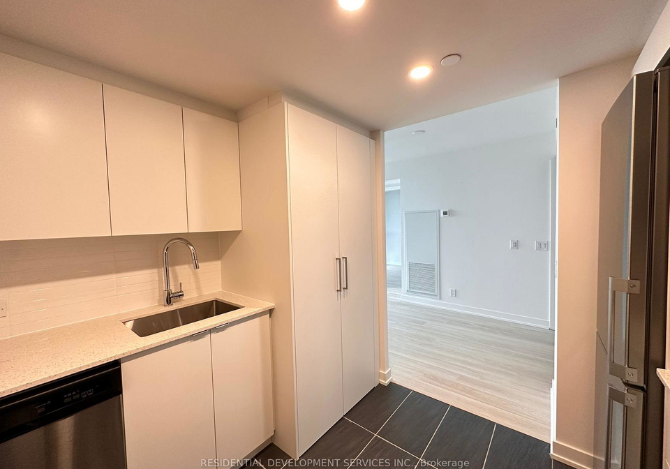 30-tretti-way-toronto-ontario-c12647770