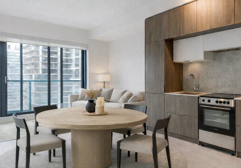 159-dundas-street-e-toronto-ontario-c12647854