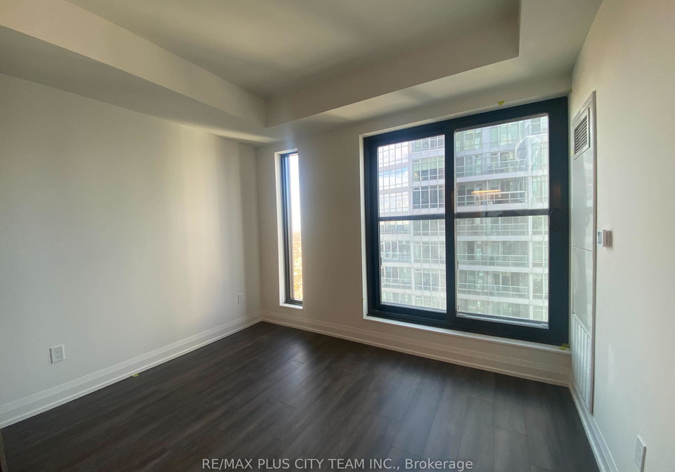 20-soudan-avenue-toronto-ontario-c12647862