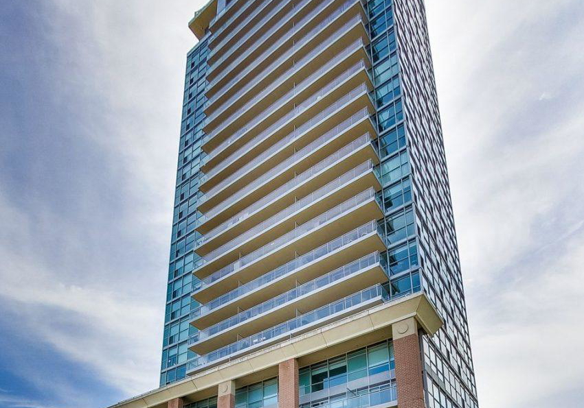 80-western-battery-road-toronto-ontario-c12648094