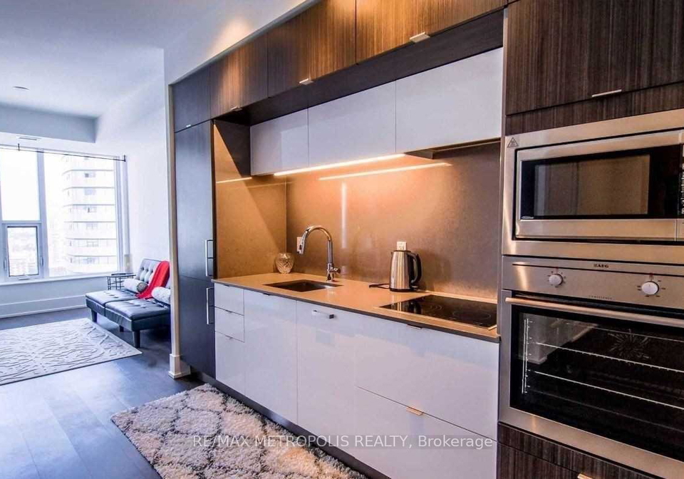 10-york-street-toronto-ontario-c12648124
