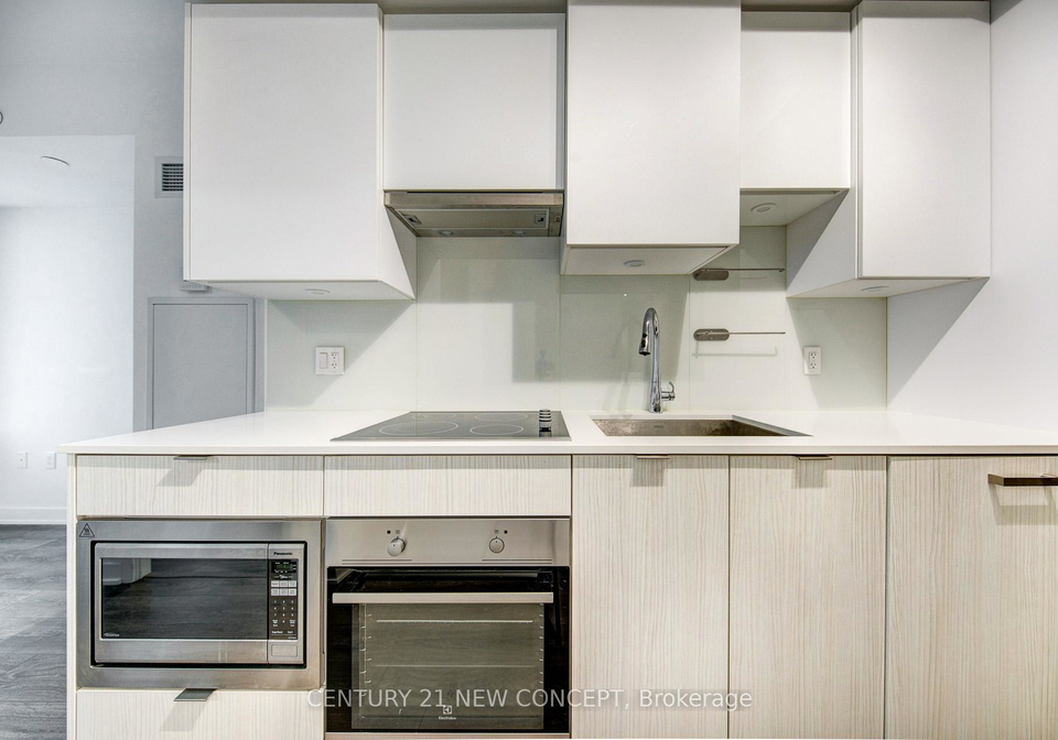 99-broadway-avenue-toronto-ontario-c12648262
