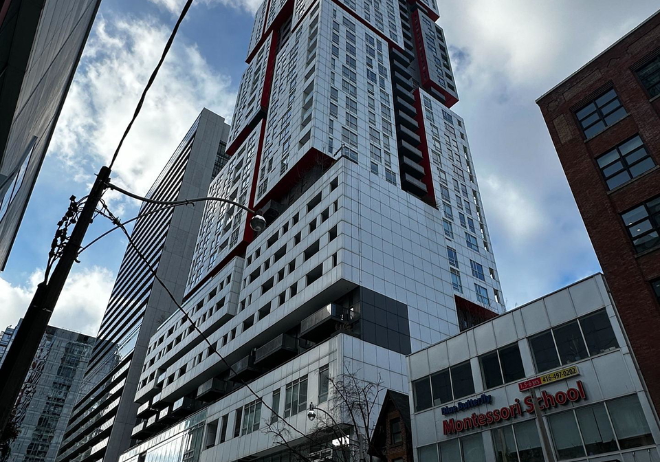 318-richmond-street-w-toronto-ontario-c12648412