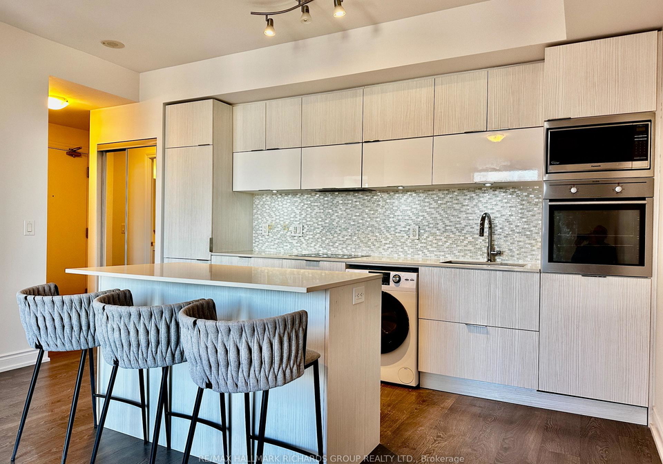 318-richmond-street-w-toronto-ontario-c12648412