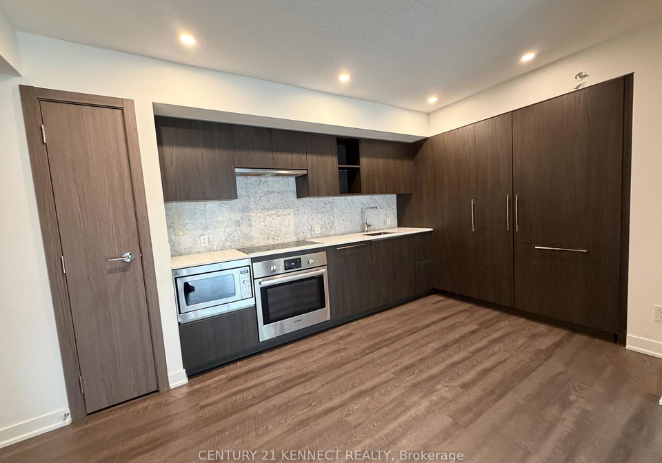 17-bathurst-street-toronto-ontario-c12648440