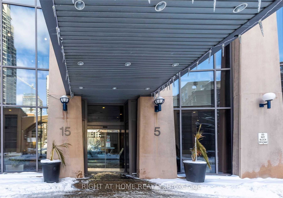 15-northtown-way-north-york-ontario-c12648650