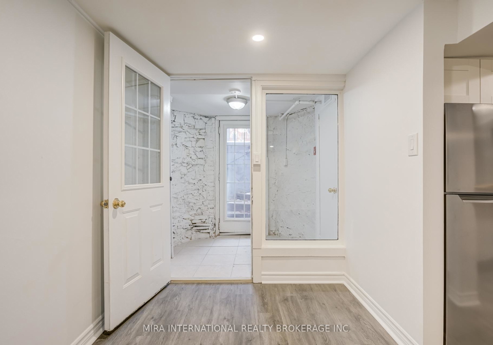 177-carlton-street-toronto-ontario-c12649022