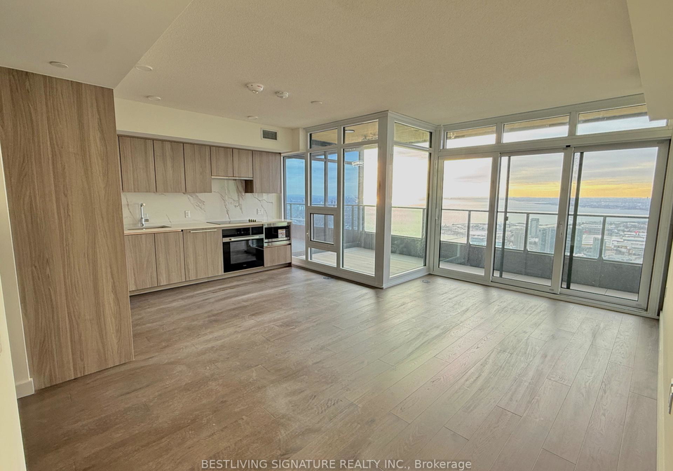 3-concord-cityplace-way-toronto-ontario-c12649862