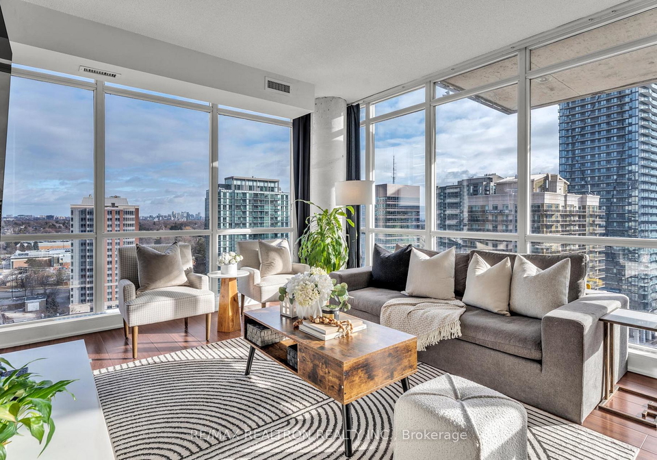 30-canterbury-place-toronto-ontario-c12649880